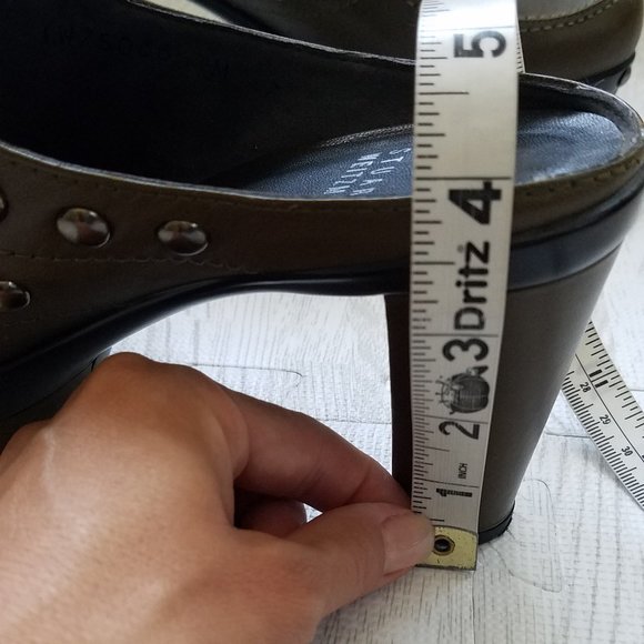 Stuart Weitzman studded platform mules / clog slip ons, Olive Green (size 7) - Picture 12 of 14